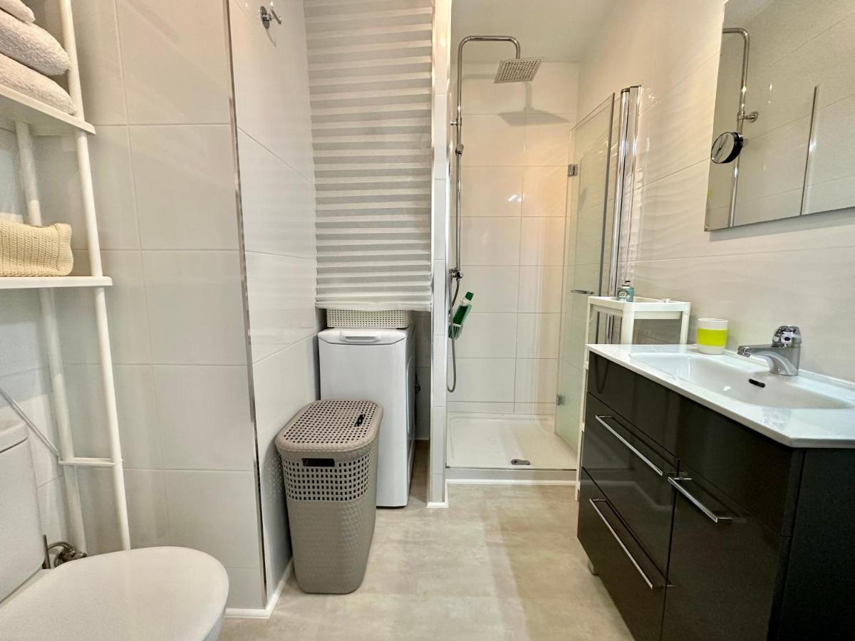 Fantástico apartamento en 1ª línea de playa Fuengirola Esterno foto